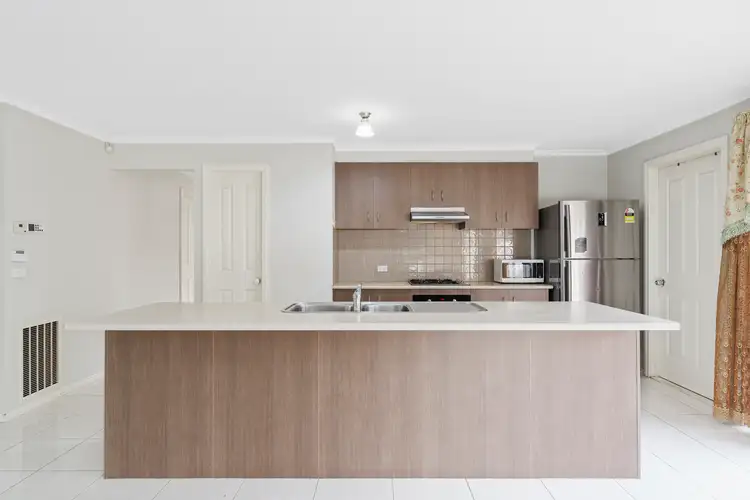 Sixth view of Homely house listing, 9 Robusta Avenue, Cranbourne VIC 3977