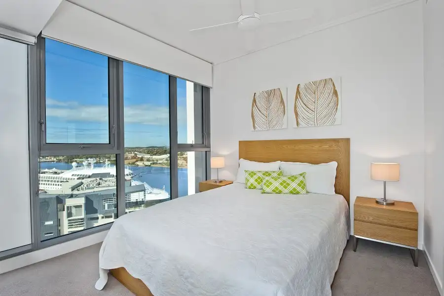 Main view of Homely unit listing, 11704/8 Harbour Road, Hamilton QLD 4007