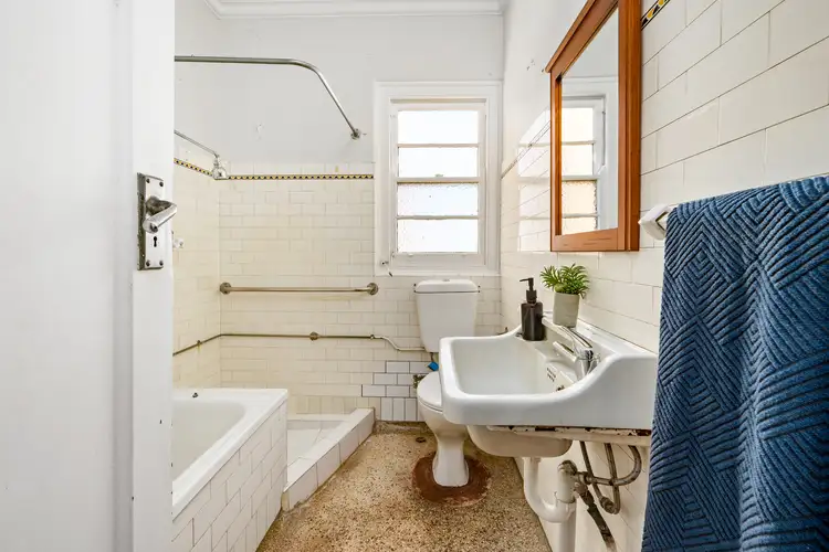 Fifth view of Homely apartment listing, 6/32 National Park Street, Hamilton East NSW 2303