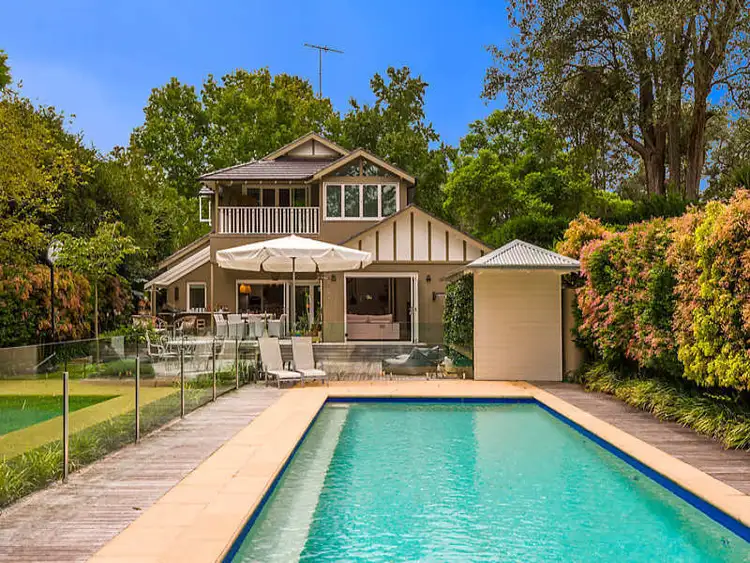 2 Cudgee Street, Turramurra NSW 2074