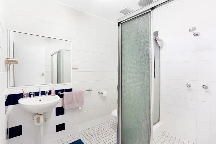 Fifth view of Homely unit listing, 4/89-91 Martyn Street, Parramatta Park QLD 4870