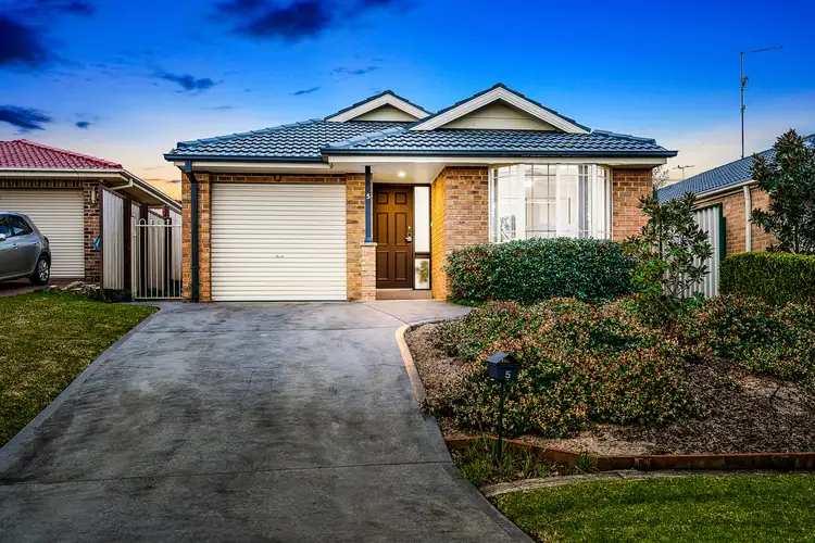 5 Kashmir Avenue, Quakers Hill NSW 2763