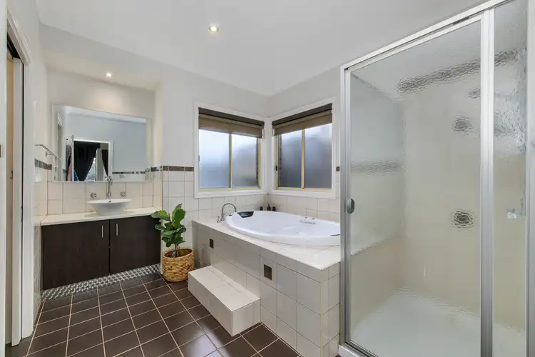 Sixth view of Homely house listing, 15 Summerhill Drive, Hillside VIC 3037