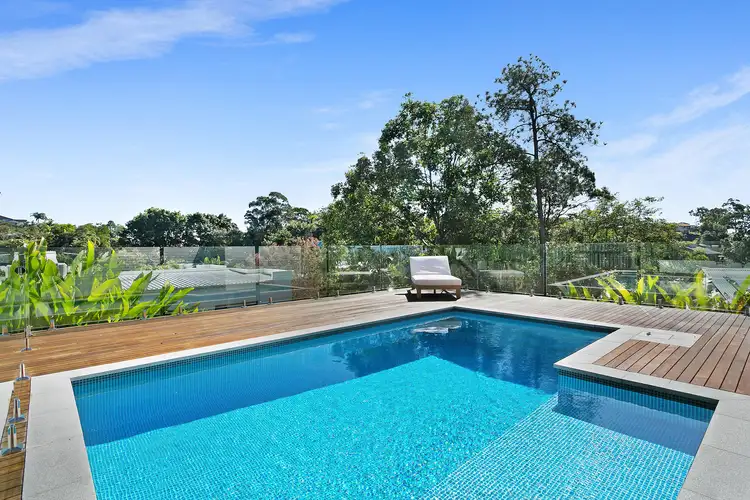 154 K P Mcgrath Drive, Elanora QLD 4221