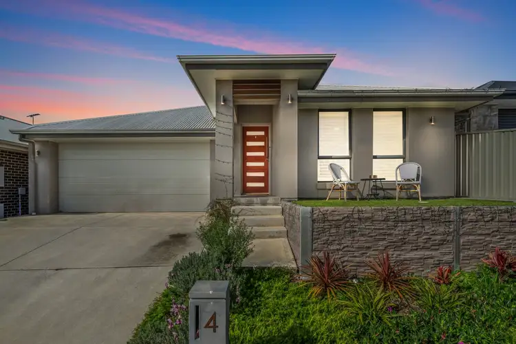 4 Le Hunte Road, Seaford Heights SA 5169