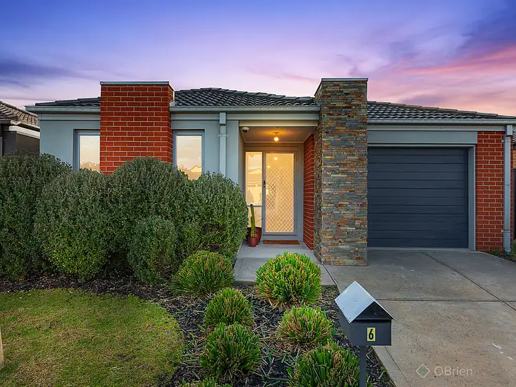 Main view of Homely house listing, 6 Pinnacle Drive, Pakenham VIC 3810