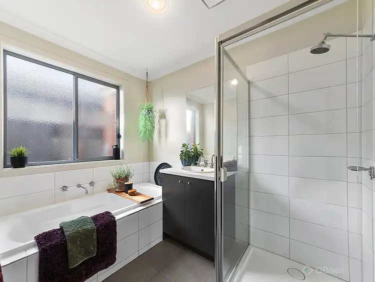 Fifth view of Homely house listing, 6 Pinnacle Drive, Pakenham VIC 3810