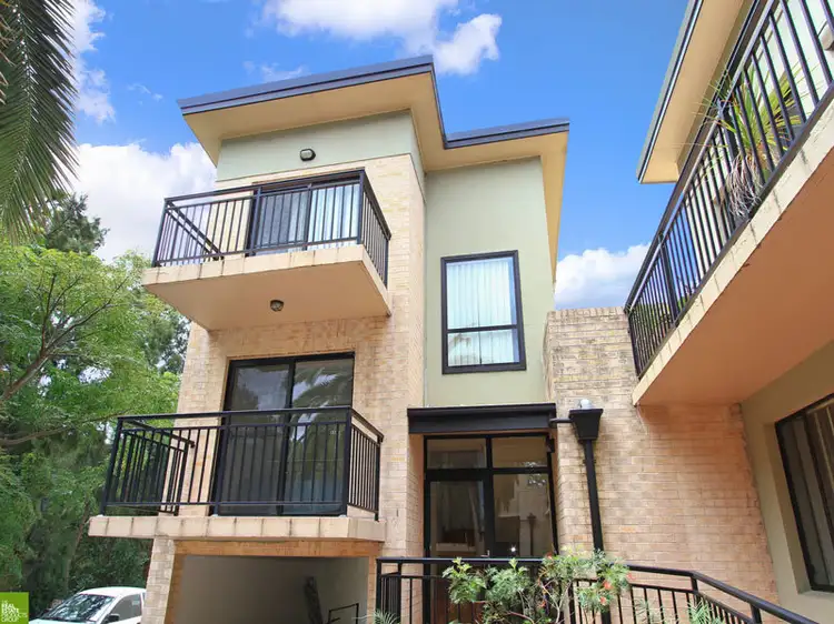 Main view of Homely unit listing, 1/15 Hillview Avenue, Gwynneville NSW 2500