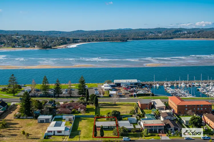 11 Golf Links Drive, Batemans Bay NSW 2536