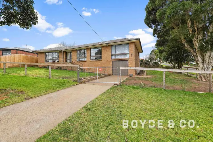 Main view of Homely house listing, 2 McDonald Street, Drouin VIC 3818