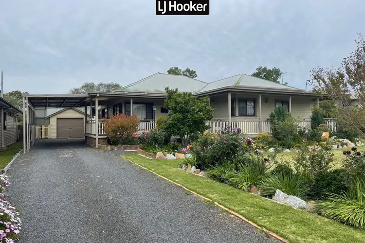 9 Colin Street, Inverell NSW 2360
