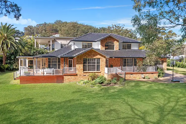 15 Lexington Parade, Green Point NSW 2251