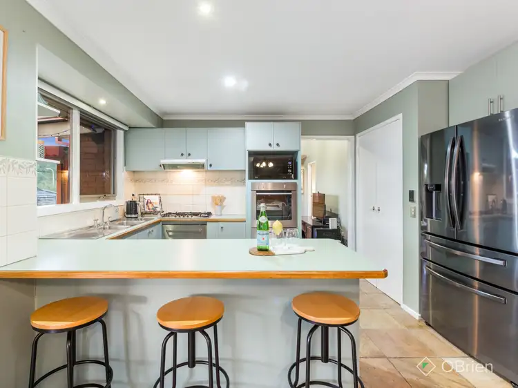 Fourth view of Homely house listing, 2 Griffith Place, Carrum Downs VIC 3201