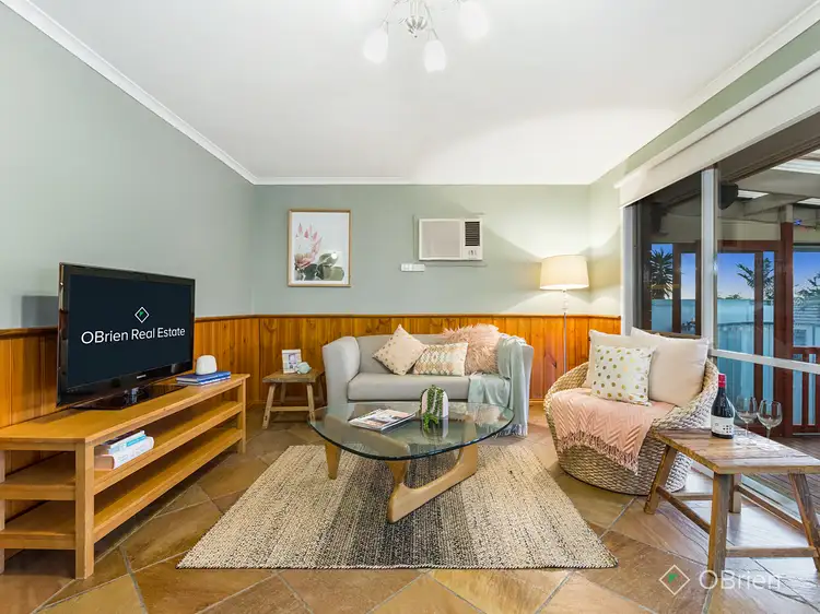 Sixth view of Homely house listing, 2 Griffith Place, Carrum Downs VIC 3201