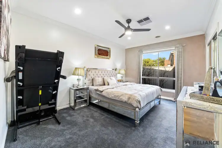 Fifth view of Homely house listing, 4 Amalfi Court, Roxburgh Park VIC 3064