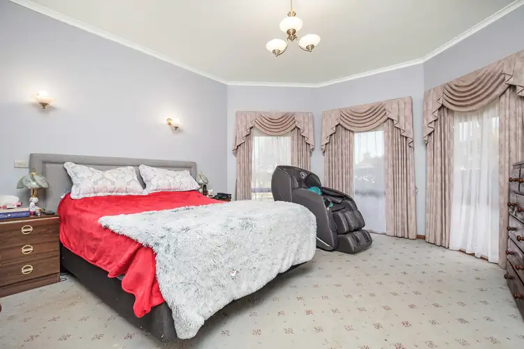 Sixth view of Homely house listing, 1 Sarah Court, Mildura VIC 3500