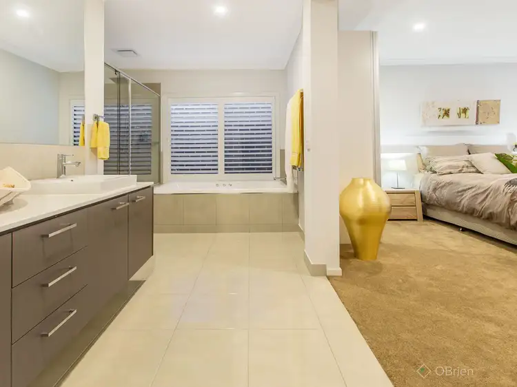 Sixth view of Homely house listing, 7 Willard Court, Berwick VIC 3806