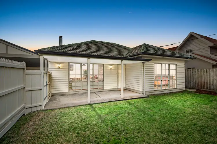 73 Berry Avenue, Edithvale VIC 3196