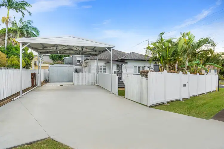 2 McCurley Street, Wynnum QLD 4178