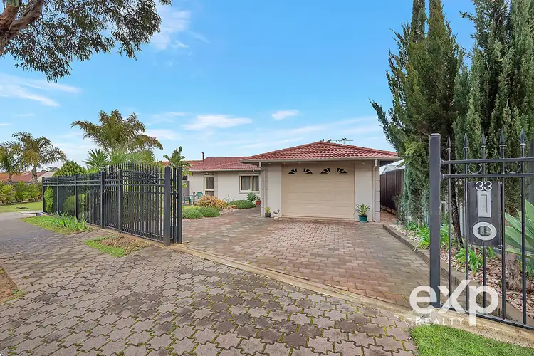 33 Milligan Drive, Para Vista SA 5093