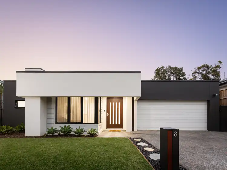 8 Guymer Place, Anstead QLD 4070