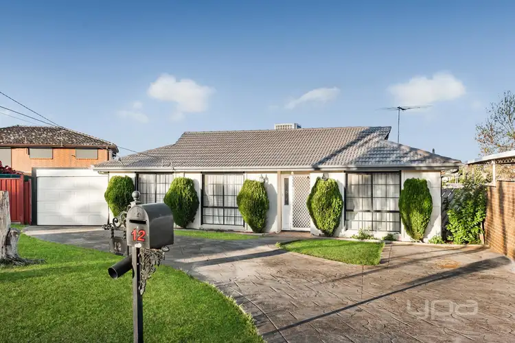 12 Byfield Close, Gladstone Park VIC 3043