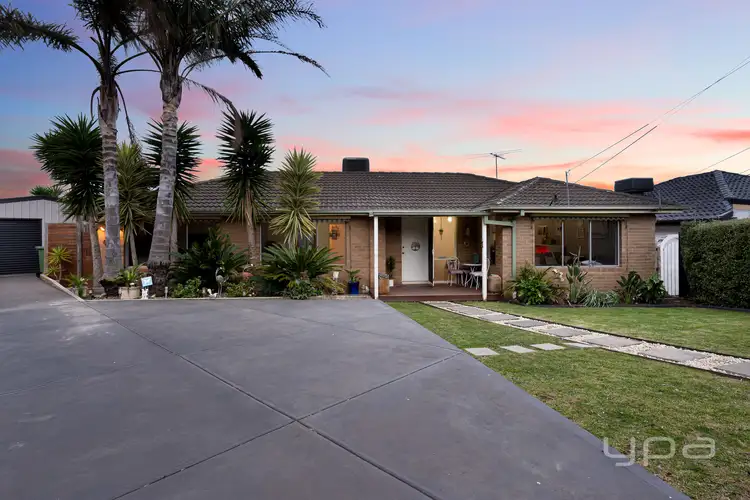 6 Dalton Place, Gladstone Park VIC 3043