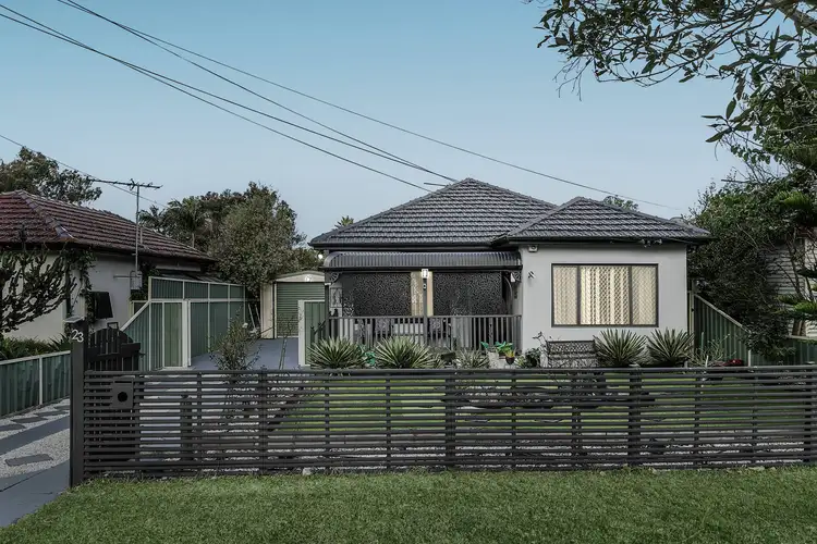 23 Endeavour Road, Georges Hall NSW 2198