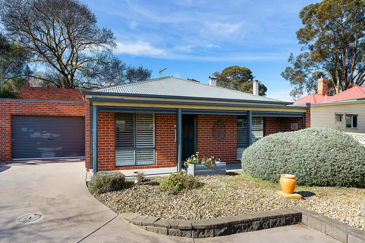 2/308 Barker Street, Castlemaine VIC 3450