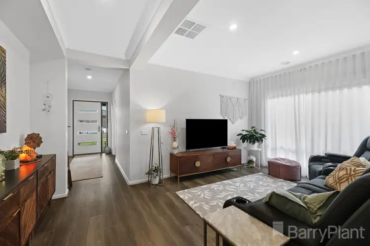 Fifth view of Homely house listing, 3 Cycad Street, Drouin VIC 3818