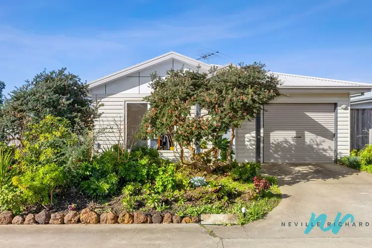 1/12 Ward Street, St Leonards VIC 3223