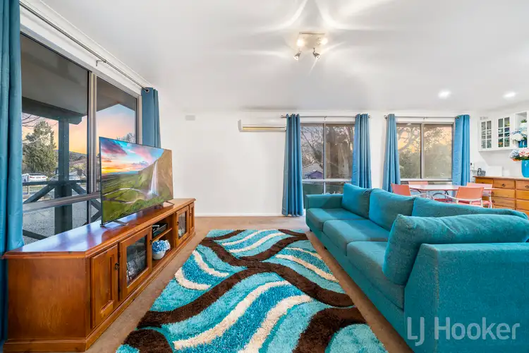 Fifth view of Homely house listing, 9 Jordan Place, Queanbeyan West NSW 2620