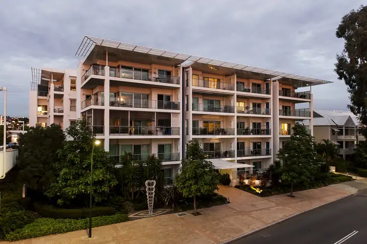 17/1 Preston Street, Como WA 6152