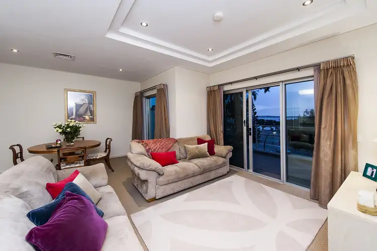 Fifth view of Homely apartment listing, 17/1 Preston Street, Como WA 6152