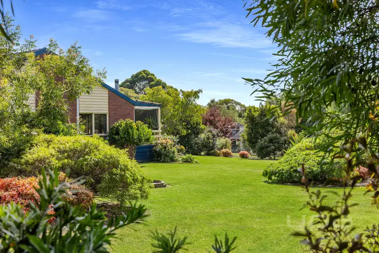 24 Crofters Hill Way