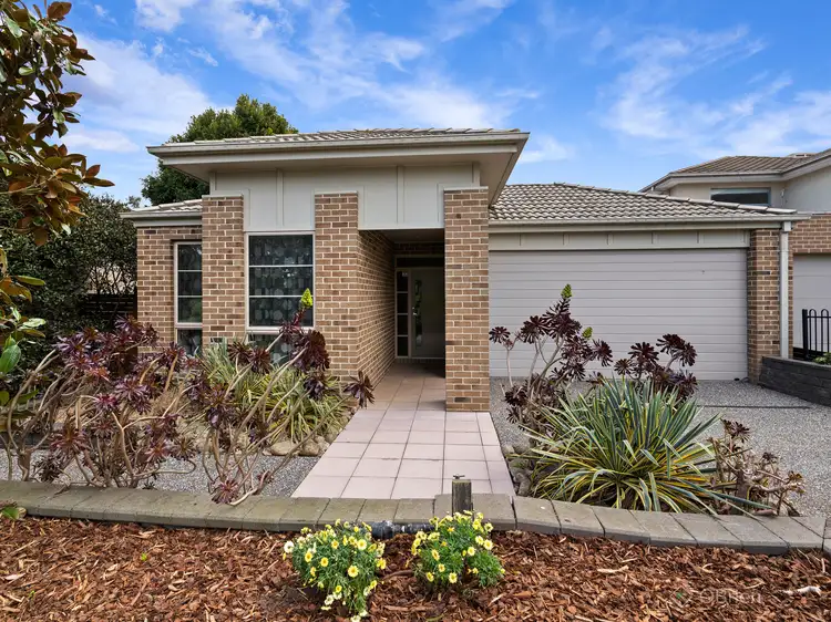 36 Yellowbox Crescent, Lyndhurst VIC 3975