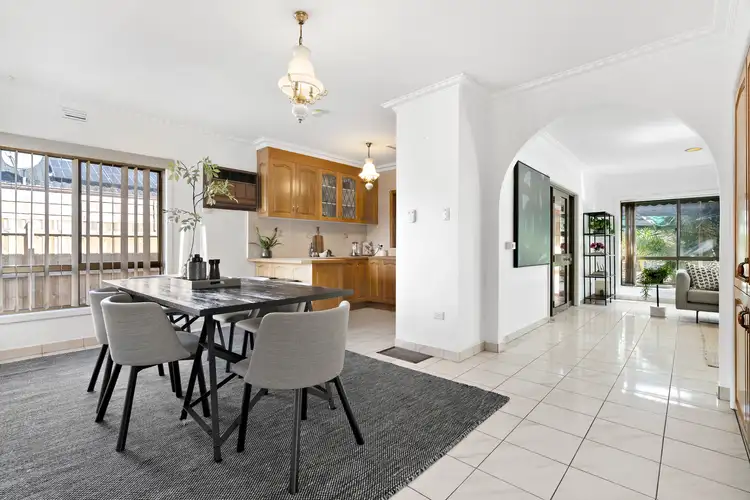16 Helena Street, Clayton South VIC 3169
