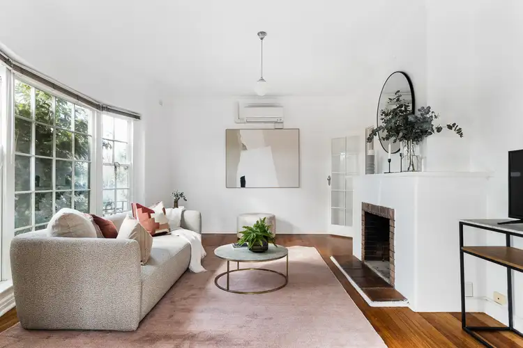Second view of Homely apartment listing, 4/14 Riversdale Road, Hawthorn VIC 3122