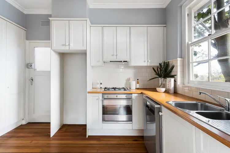 Fourth view of Homely apartment listing, 4/14 Riversdale Road, Hawthorn VIC 3122