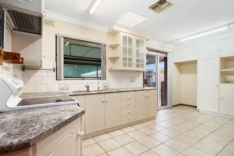 Sixth view of Homely house listing, 39 Paterson Drive, Hackham SA 5163