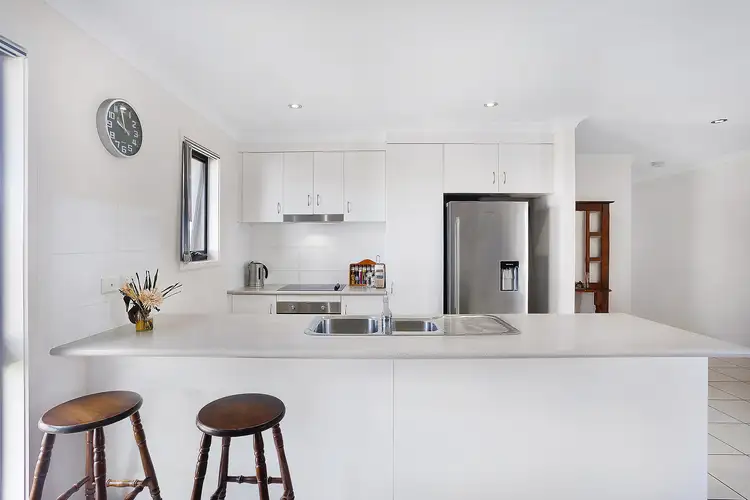 Second view of Homely house listing, 30 Vermont Drive, Parkhurst QLD 4702