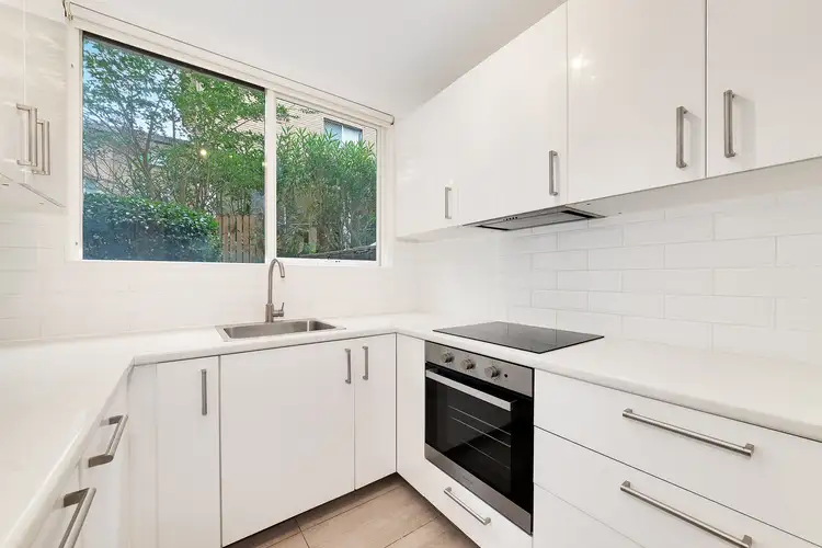 13/8 Murray Street