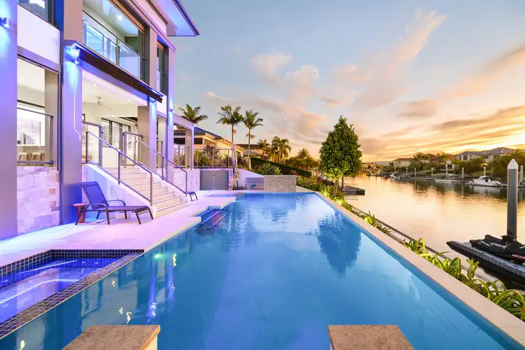 2154 Beaufort Way, Hope Island QLD 4212