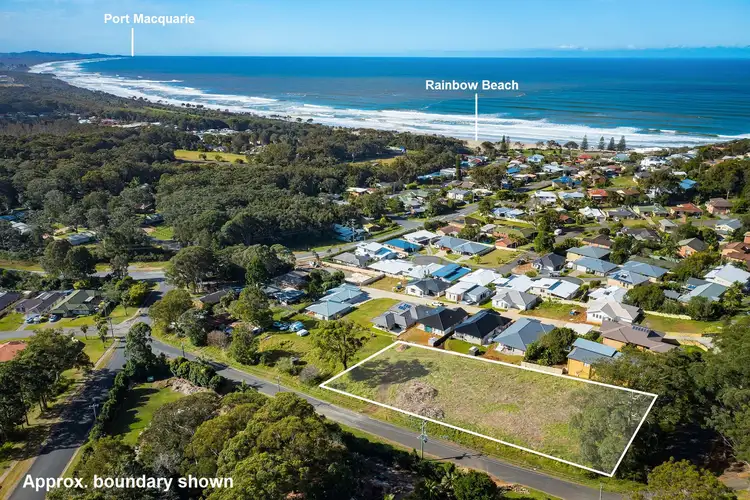 11 Ngamba Place, Bonny Hills NSW 2445