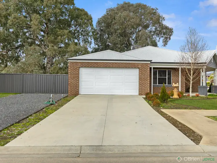 Fourth view of Homely house listing, 2 Macquarie Court, Wangaratta VIC 3677