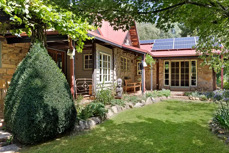 23 Masons Road, Beechworth VIC 3747