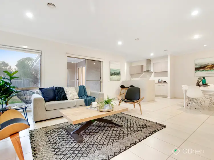 13 Derwent Lane, Sandhurst VIC 3977