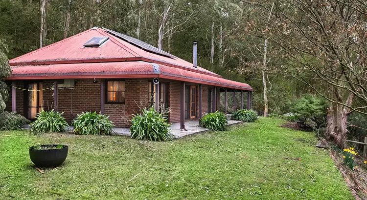 14 Prospect Avenue, Warburton VIC 3799
