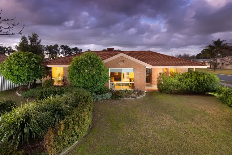 12 Iron Way, Wodonga VIC 3690