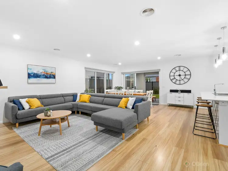 Second view of Homely house listing, 4 Wellspring Way, Narre Warren South VIC 3805